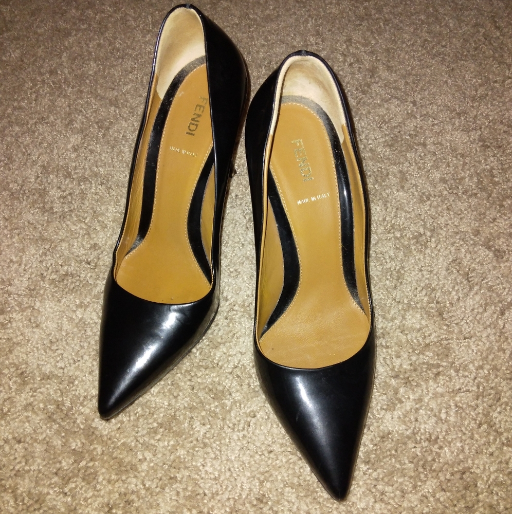 Fendi Black Patent Leather Pumps